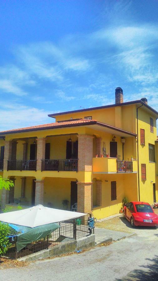 Il Girasole Apartment Castel Ritaldi Exterior foto