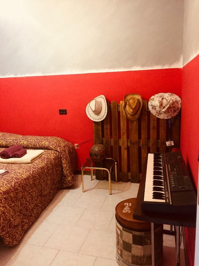 Il Girasole Apartment Castel Ritaldi Exterior foto